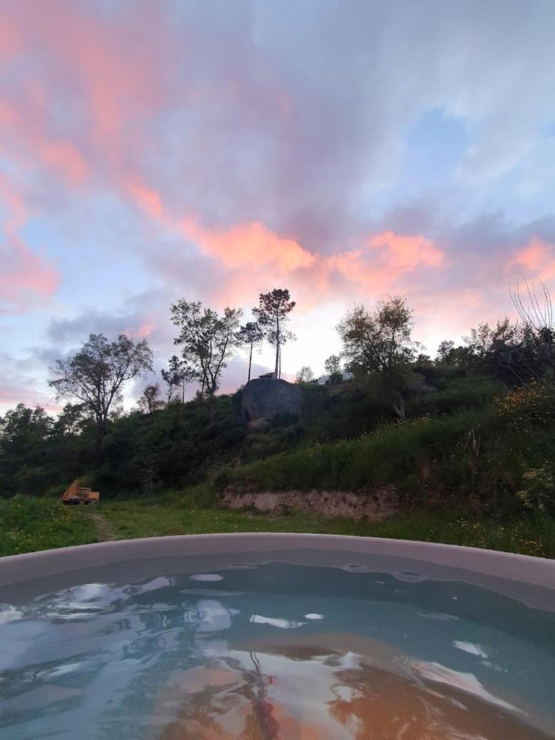 FolhadosaMonkey Tiny Barnhouse With Amazing Views!别墅 外观 照片