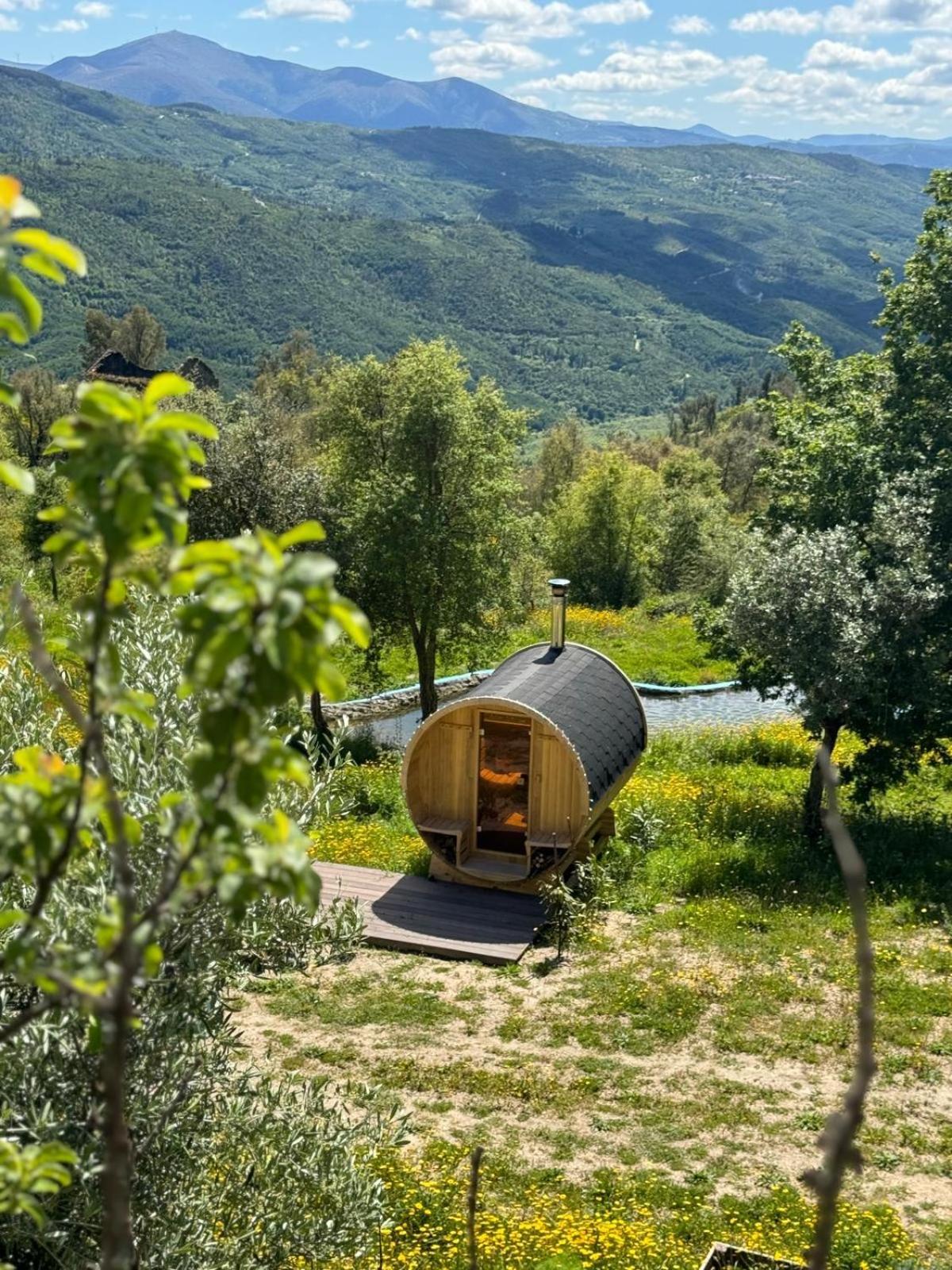 FolhadosaMonkey Tiny Barnhouse With Amazing Views!别墅 外观 照片